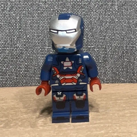 Lego Marvel Super Heroes Minifigure: Iron Patriot MK1 (sh0084)