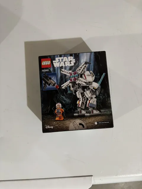 LEGO Star Wars: Luke Skywalker X-Wing Mech (75390)