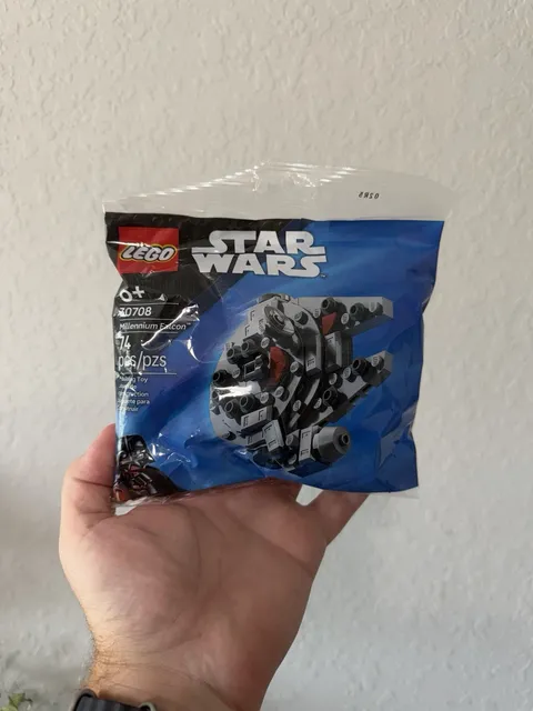 LEGO Millennium Falcon Polybag – New & Sealed – Micro Build – Collector Item