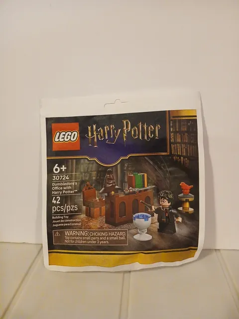 LEGO Harry Potter Dumbledore's Office with Harry Potter new paper bag 42pc 30724
