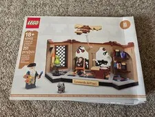 Lego 40902 Tribute to Leonardo da Vinci Retired GWP Limited Edition Damaged Box