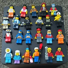 LEGO Minifigures Lot Mixed Characters Assorted Figures 23