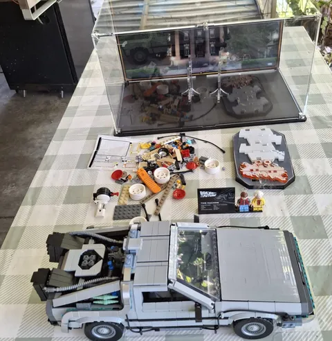 LEGO Creator Set 10300 Back to the Future Time Machine & Display Case Incomplete