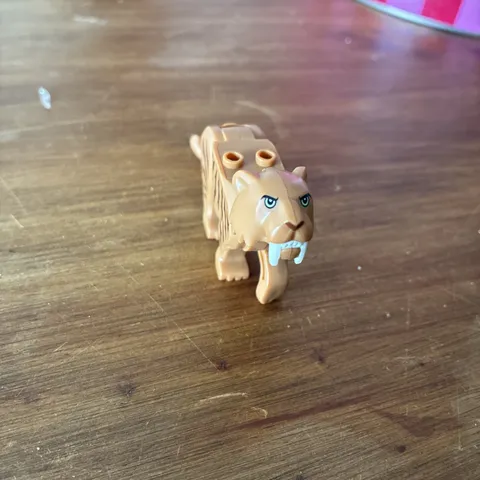 LEGO Sabre Tooth Tiger Authentic Minifigure City 60193 Arctic Saber Tooth Figure
