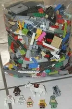 6 1/3 lbs Pounds Lego Parts Pieces from HUGE BULK LOT with 8  MINIFIGURES