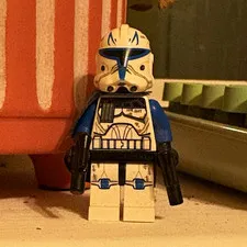 Captain Rex P2 Minifigure (markings on cape)