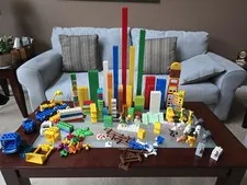 Huge Lot Lego Duplo Mixed Lot Vintage 9+ lbs 350+ pieces Figures & Bricks