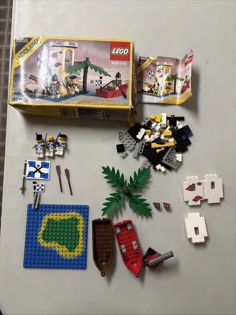 LEGO Pirates: Sabre Island (6265) All Figures W/ Box - Incomplete - See Pictures