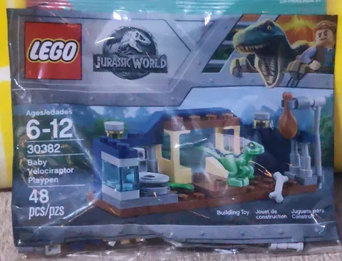 LEGO 30382 Jurassic World Baby Velociraptor Playpen Polybag NEW