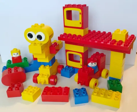 Vintage Lego DUPLO 9950 Special Set 45-Piece Set - Complete w/2 Figures