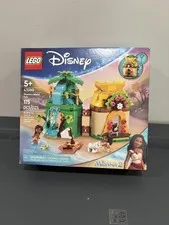 LEGO Disney Moana's Island Fun 43260 Building Set 175 pcs New in Box