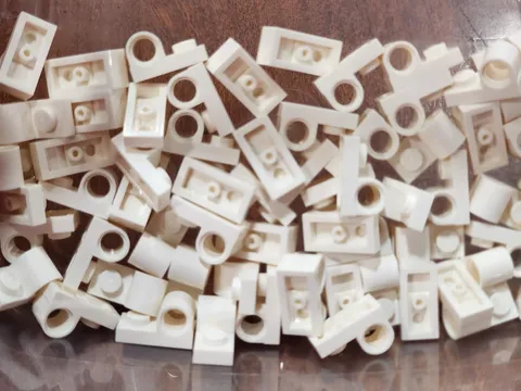 Lego 11458 White Qty 64 NEW Plate, Modified 1 x 2 with Pin Hole On Top