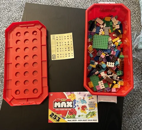 LEGO Bulk Lot Mixed Bricks & Pieces Multicolor Plastic in Storage Tub