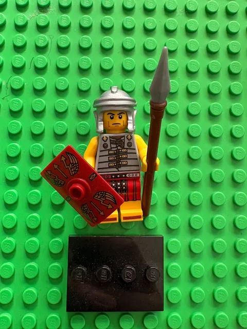 LEGO 8827 CMF Series 6 Collectable Minifigure col090 Roman Soldier Minifigure