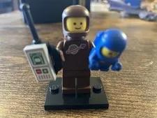 Lego CMF Series 24 Brown Astronaut Minifigure w/ Stand And Accessories