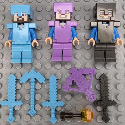 Lego Minecraft Minifigures Lot of 3 and Accessories 