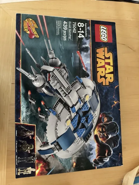 LEGO Star Wars The Clone Wars Droid Gunship 75042 439pcs Shooter Ages 8-14
