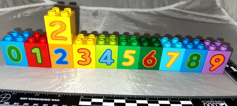 Lego DUPLO Lot of 11 2x2x2 Number Bricks 0-9 Multicolor Green, Blue, Purple etc.