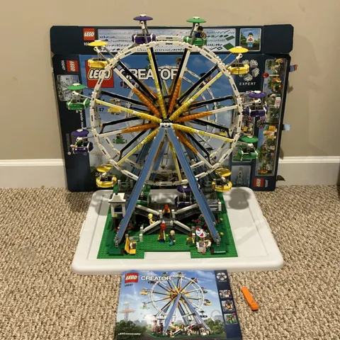 LEGO CREATOR: Ferris Wheel (10247) complete with box
