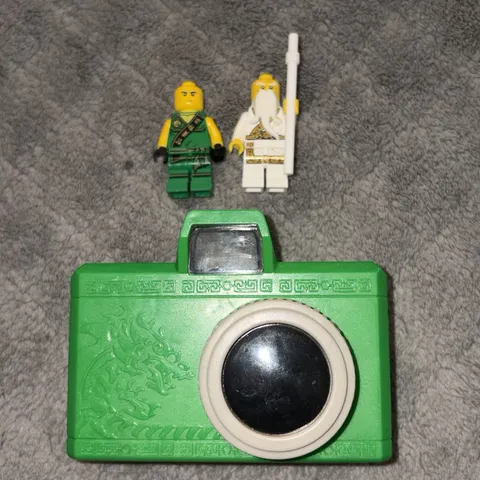 Lego Ninjago Tournament of Elements Lloyd Tournament Robe Minifigure njo0123 +