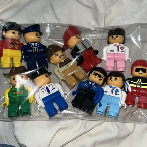 Lego Duplo Lot Of 10 Figures Boys Girls People Workers