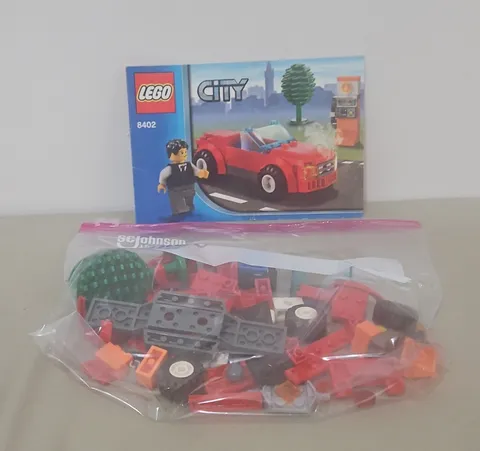 LEGO City Sports Car (8402) 100% Complete Set with Instructions