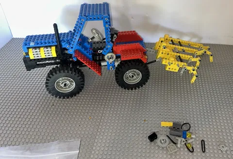 Lego Expert Builder Set 8859  Tractor Set Vintage