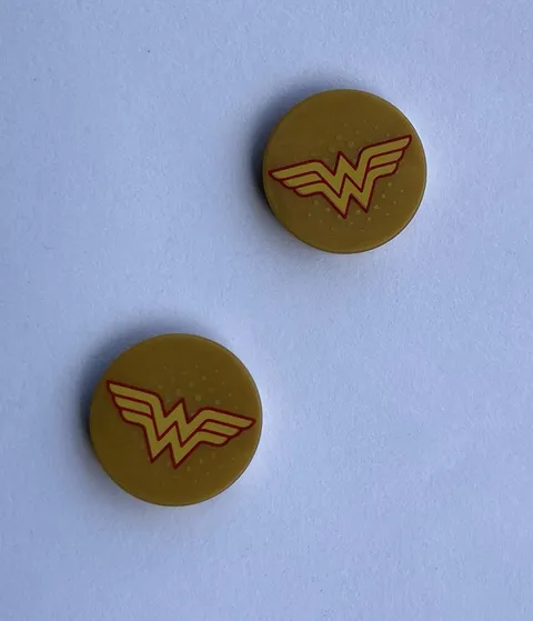 Lego DC Comics Wonder Woman Justice League 2x2 Round Printed tiles (2 Qty)
