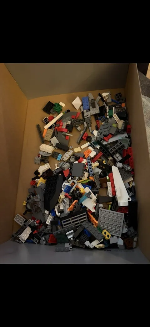 Lego 1lb Pieces Lot Mostly Star Wars Marvel Batman Dc You Get What’s Pictured 23