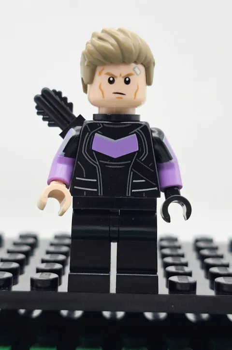 LEGO Marvel Studios Series 2 Minifigure Genuine Hawkeye colmar18 RETIRED