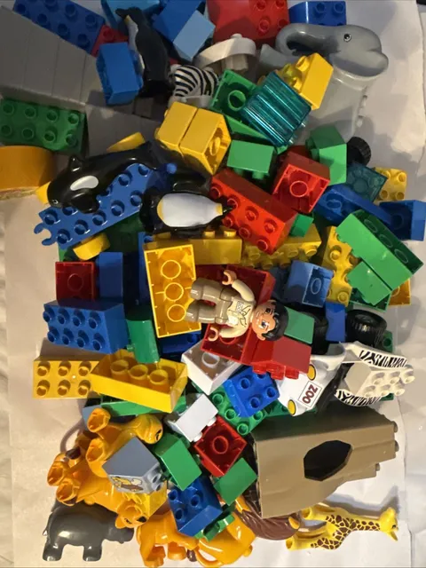 Huge Bulk Lot Of Assorted Lego Duplo Building Block Bricks Zoo Theme 150 Pieces