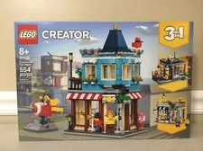 LEGO Creator 31105 3-in-1 Townhouse Toy Store NIB Factory Sealed