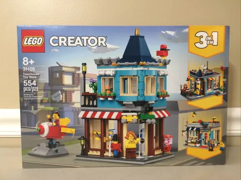 LEGO Creator 31105 3-in-1 Townhouse Toy Store NIB Factory Sealed
