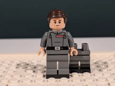 LEGO Star Wars General Tagge w Dual Legs Minifigure Sw1469 UCS Death Star 75419 