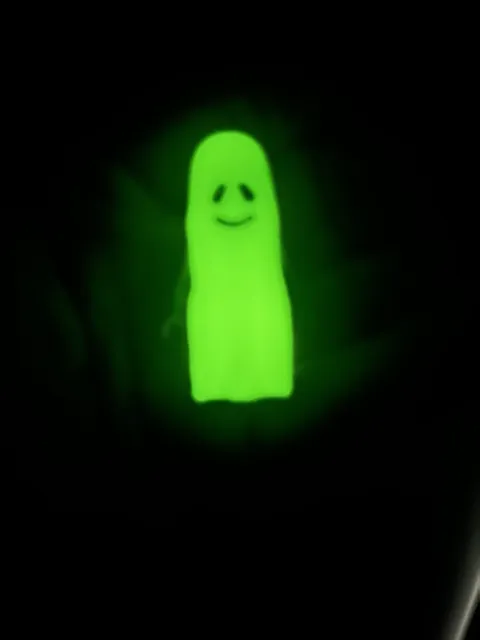 Vintage 1990 LEGO Glow-In-The-Dark Ghost Minifigure Gen002 Castle 6086 1888