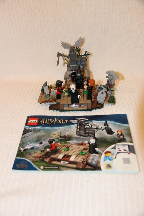 Lego 75965 Rise of Voldemort & Bonus 30651 Quidditch set Harry Potter