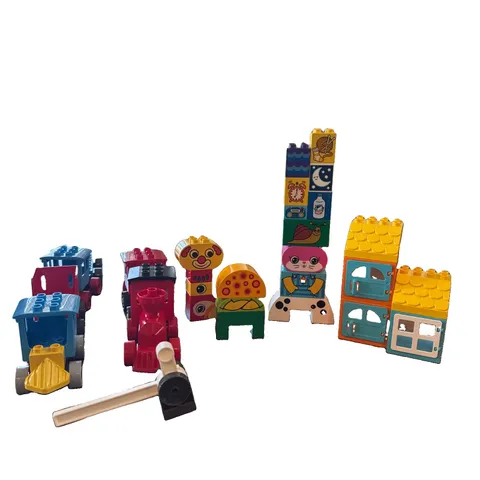 Lego Duplo  - Mixed Special Bricks - Trains, Houses, Faces, Special Piece - 40