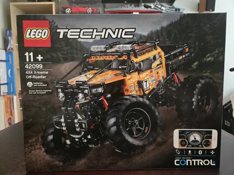 LEGO TECHNIC: 4x4 X-Treme Off-Roader (42099) New Sealed Box