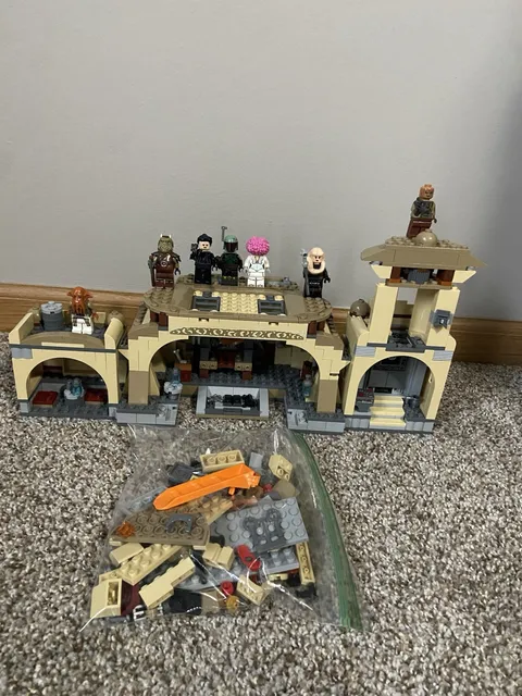 Lego Retired Star Wars The Book of Boba Fett Boba Fett's Throne Room (75326) 