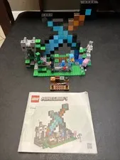 Lego Minecraft The Sword Outpost 21244 100% Complete W/Instructions