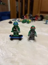 LEGO Leonardo TNT024 & Raphael TNT026 Bundle