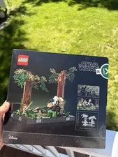 LEGO Star Wars: Endor Speeder Chase Diorama (75353)