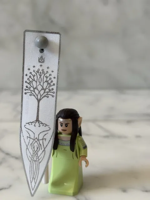 LEGO The Lord of the Rings Arwen Minifigure w/ White Flag Banner lor137