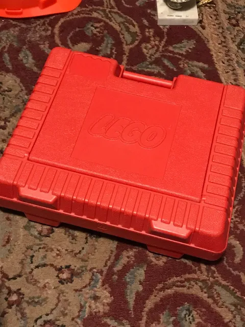 Lego Vintage 1985 Large Red Hard Carrying Storage Case 15" x 12" x 4.5"