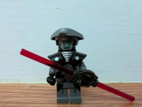 LEGO Star Wars Fifth Brother Inquisitor Minifigure sw0747 W/ Saber Set 75157