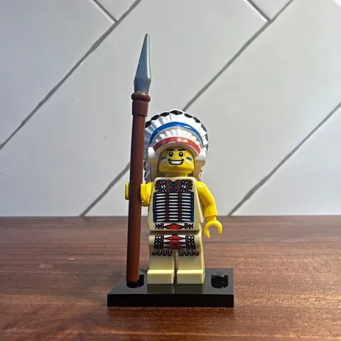 LEGO Minifigure Series 3 Tribal Chief COL034 8803-3 Complete w/ Spear Stand