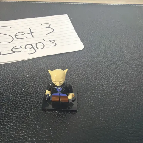 LEGO Harry Potter Goblin minifigure 4714 Gringott's Bank