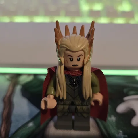 LEGO Lord of the Rings THRANDUIL Minifigure Mirkwood Elf Army