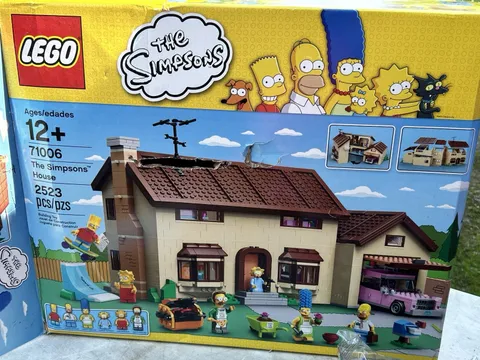LEGO The Simpsons House 71006 2523pc Complete Set w/ Box Retired Ages 12+