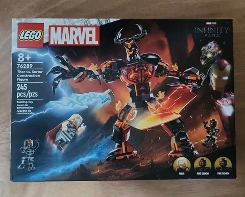 LEGO Super Heroes: Thor Vs. Surtur Construction Figure (76289)